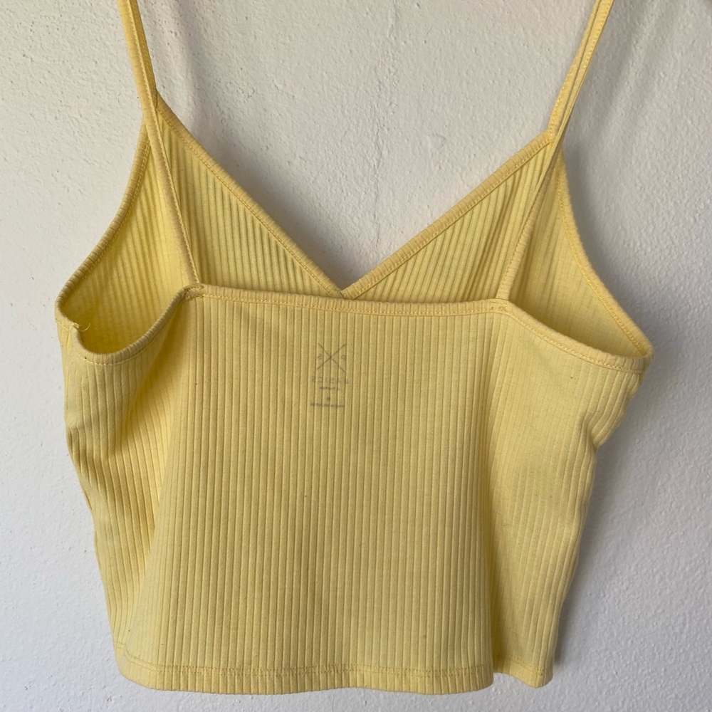 Cropped spaghetti strap top - Picture 2 of 3